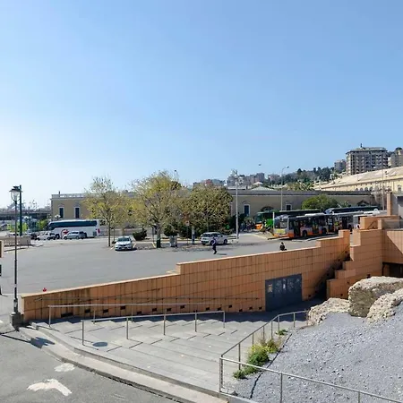 Apartment Joivy For 4 Near The Port Of Genoa